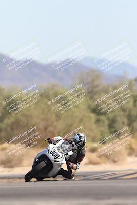 media/Nov-02-2025-CVMA (Sun) [[337aff29ab]]/Race 8-Formula Lightweight Twins Shootout/